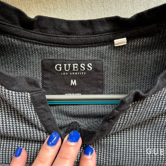 Men's Guess Shirt - Picture 2 of 2